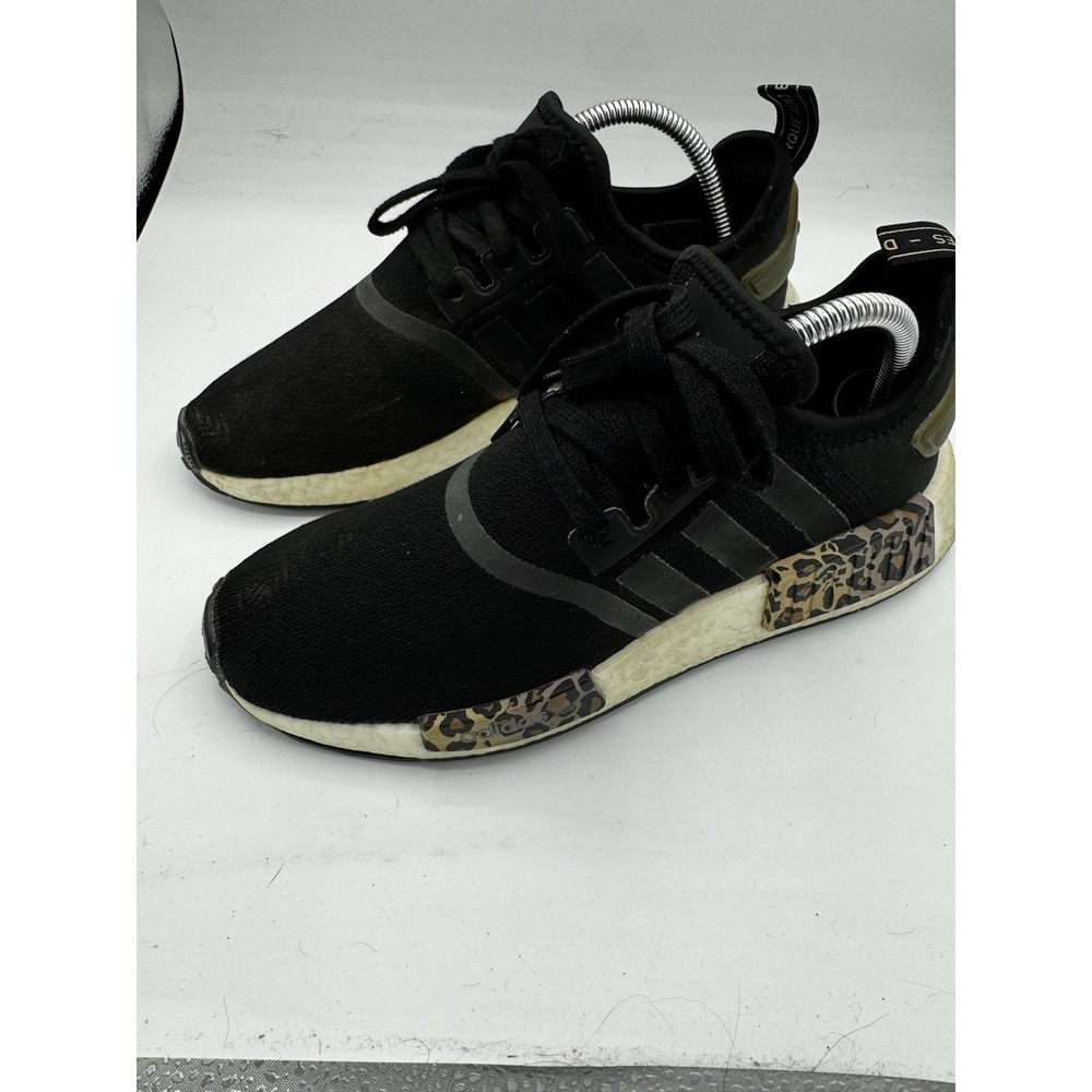 Adidas NMD_R1 Black Leopard Shoes GX2027 Women's Size 7 EUC SB21